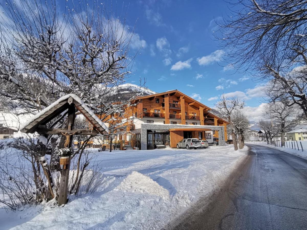 ראוריס Hotel Alpina מראה חיצוני תמונה