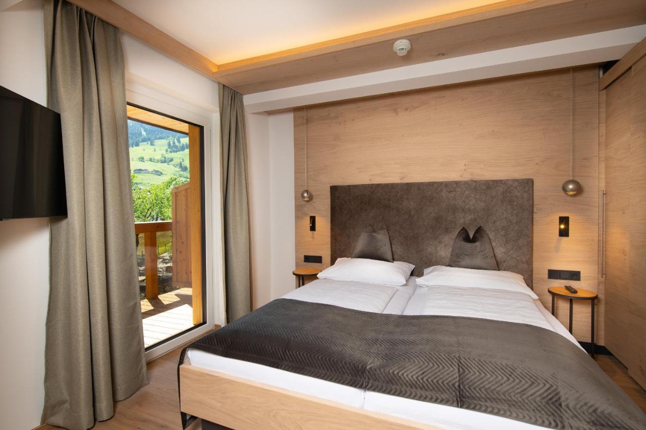 ראוריס Hotel Alpina מראה חיצוני תמונה