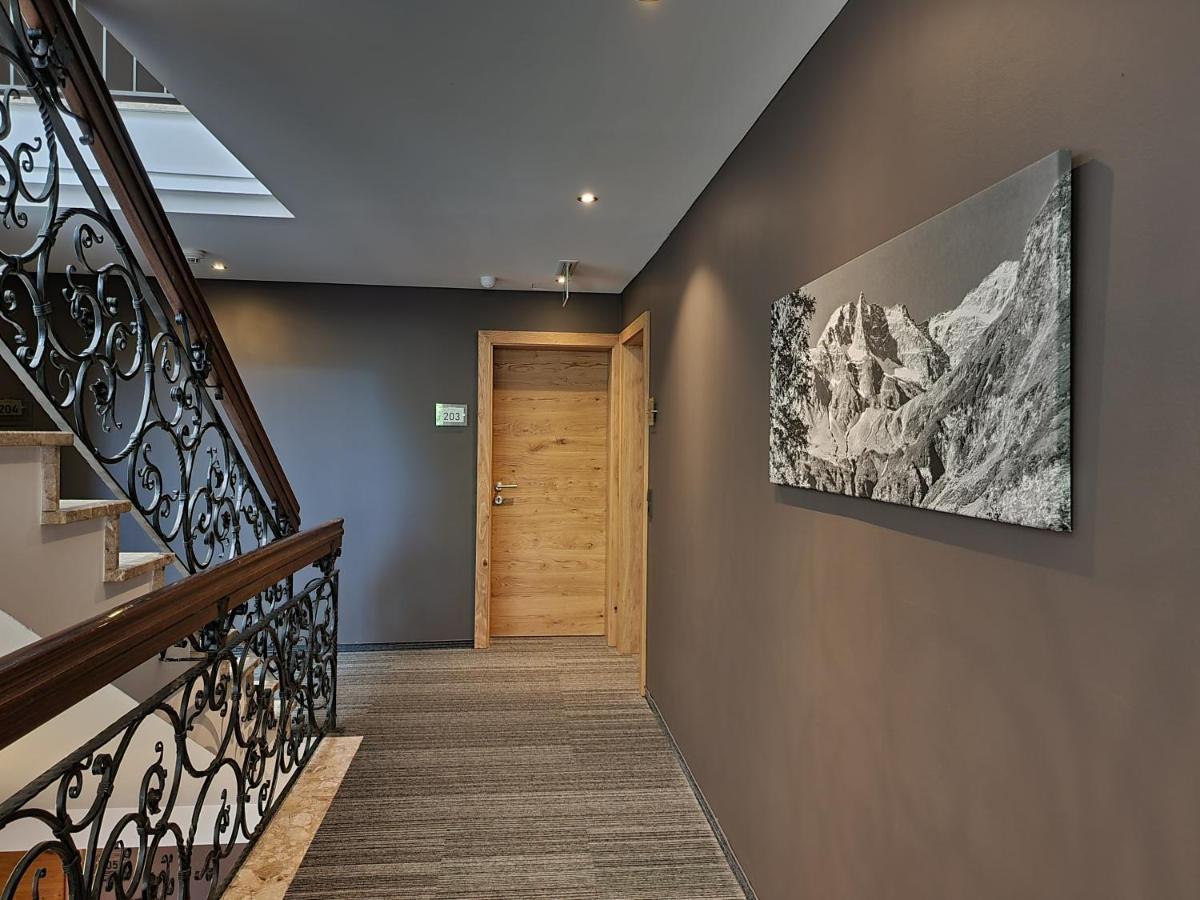 ראוריס Hotel Alpina מראה חיצוני תמונה