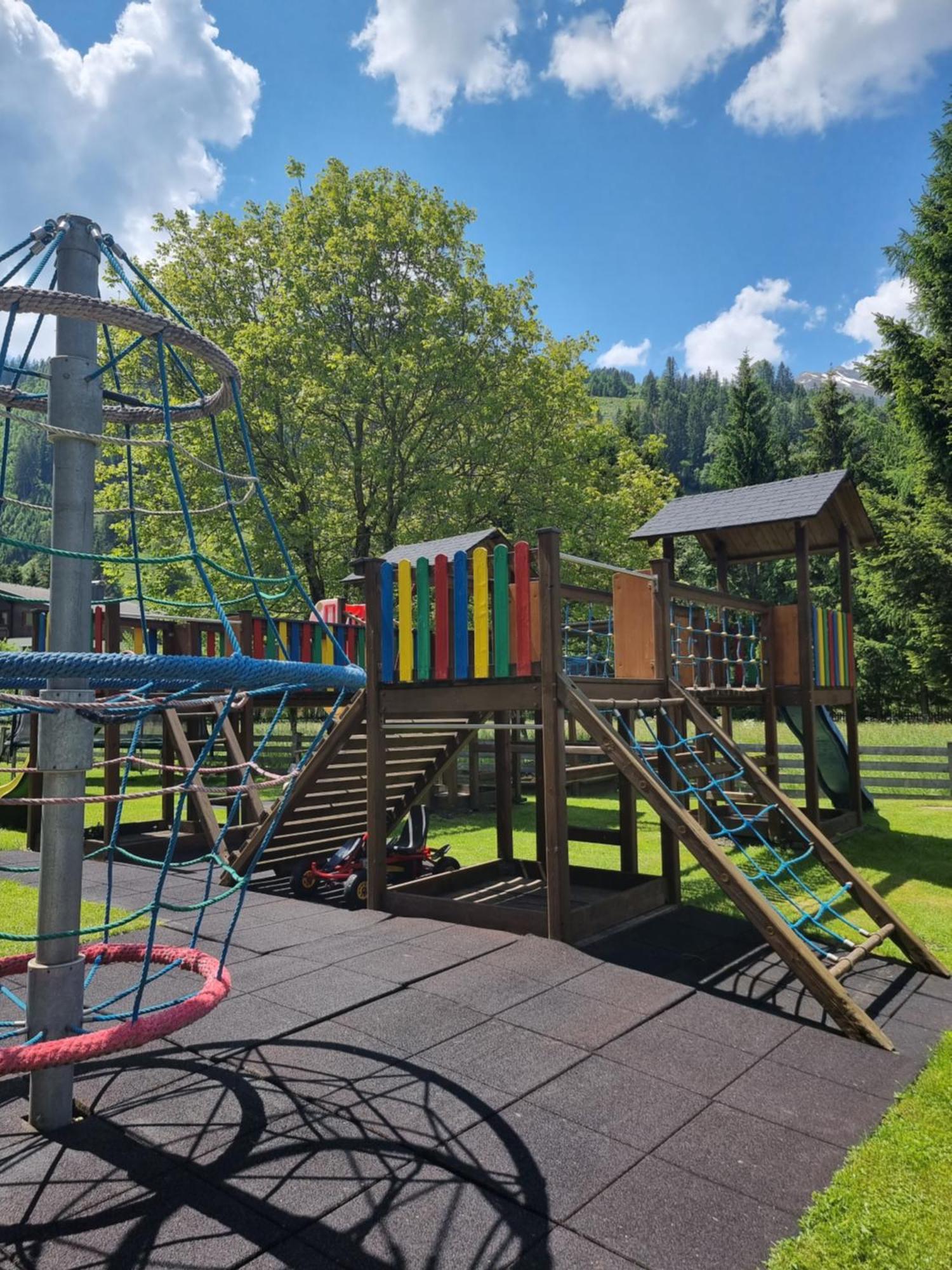 ראוריס Hotel Alpina מראה חיצוני תמונה
