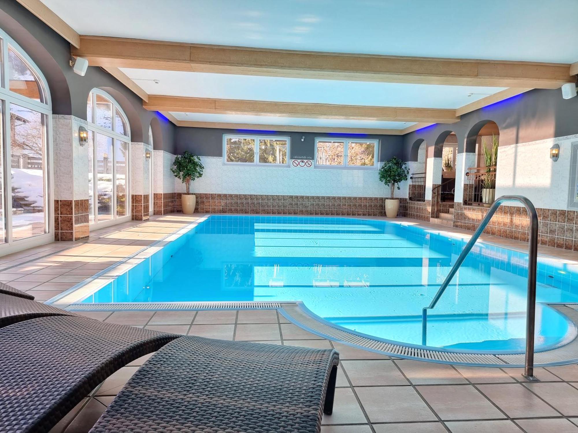 ראוריס Hotel Alpina מראה חיצוני תמונה